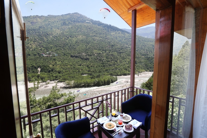 Imagen de la habitación del Hotel Regenta Inn By Riverside Manali. Foto 7