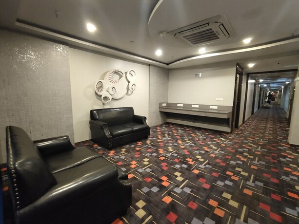 Imagen de los interiores del Hotel Regenta Inn. Foto 31