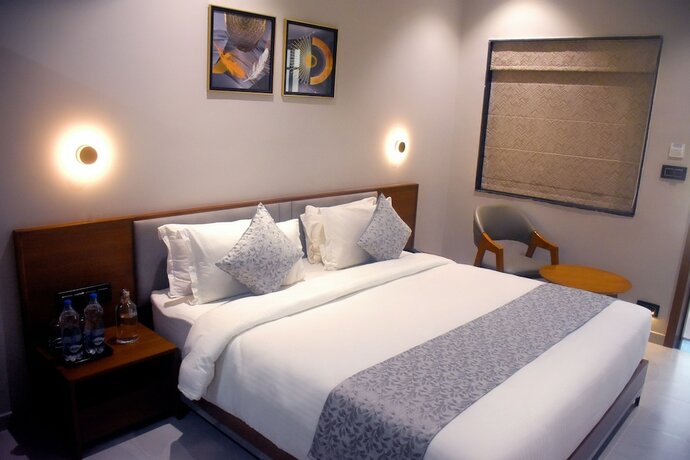Imagen general del Hotel Regenta Inn Motikhavdi Jamnagar. Foto 11