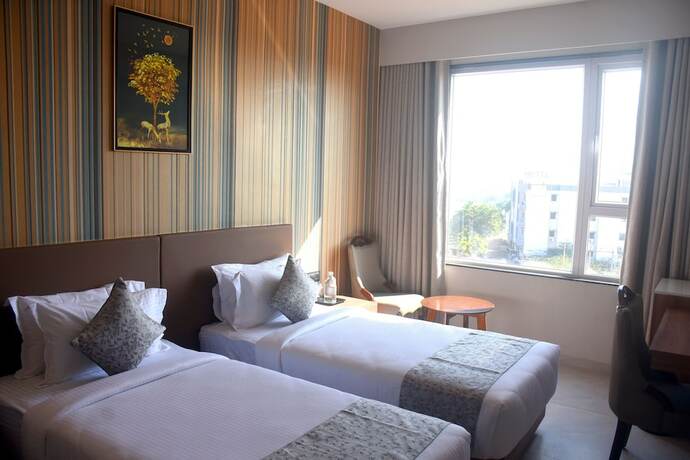 Imagen general del Hotel Regenta Inn Motikhavdi Jamnagar. Foto 13