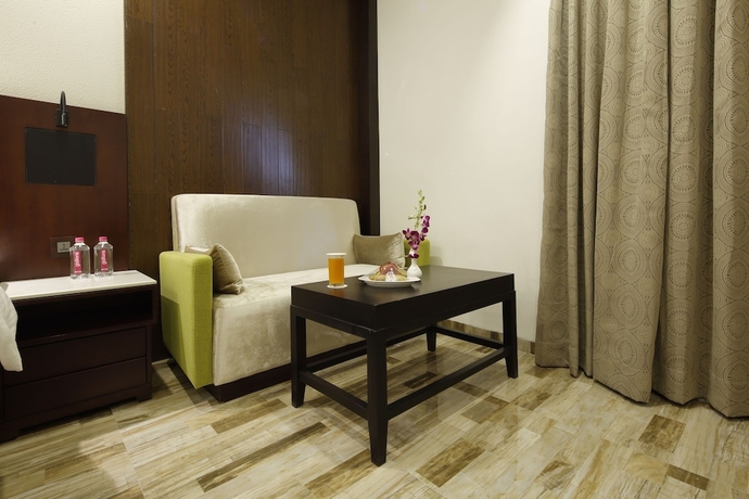 Imagen de la habitación del Hotel Regenta Inn Ranip Ahmedabad. Foto 8