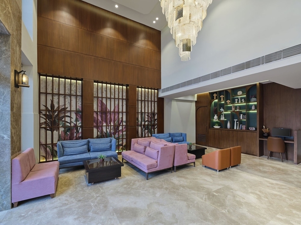 Imagen de los interiores del Hotel Regenta Place Ahmedabad. Foto 15