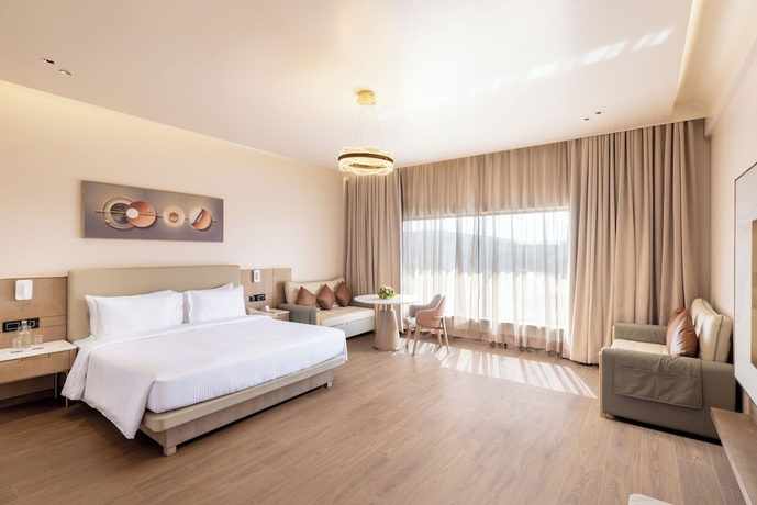 Imagen de la habitación del Hotel Regenta Science Center Bhuj. Foto 6