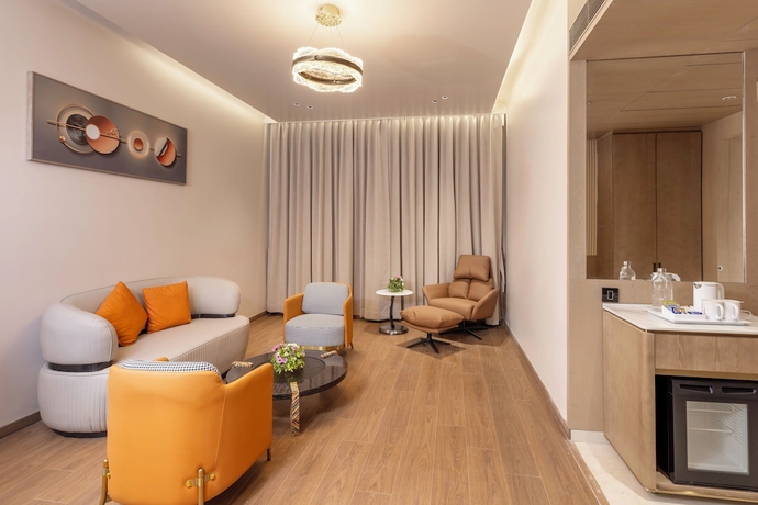 Imagen de la habitación del Hotel Regenta Science Center Bhuj. Foto 7