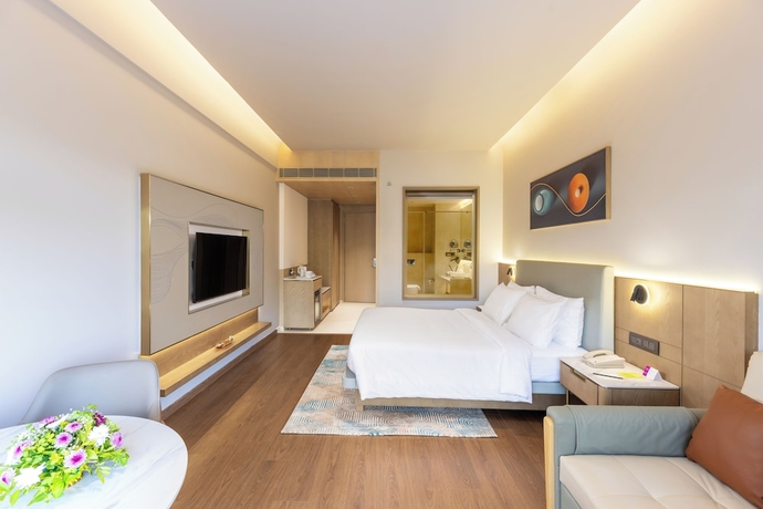 Imagen de la habitación del Hotel Regenta Science Center Bhuj. Foto 11