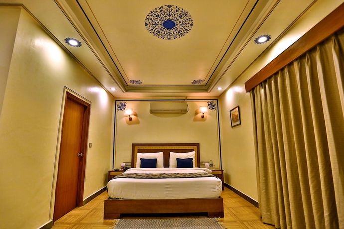 Imagen de la habitación del Hotel Regenta Vanya Mahal. Foto 12
