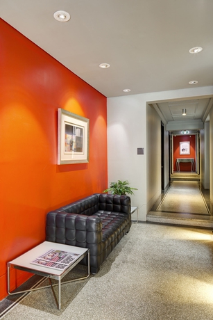 Imagen de los interiores del Hotel Regents Court Sydney. Foto 15