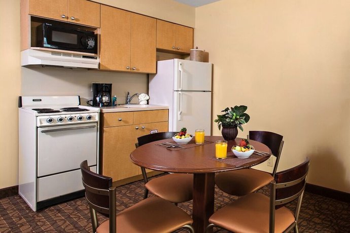 Imagen de la habitación del Hotel Reges Oceanfront Resort. Foto 5