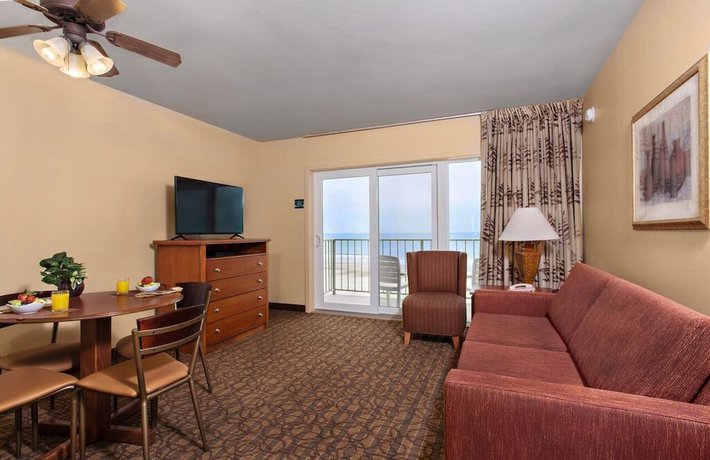 Imagen de la habitación del Hotel Reges Oceanfront Resort. Foto 13