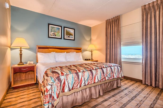 Imagen de la habitación del Hotel Reges Oceanfront Resort. Foto 14