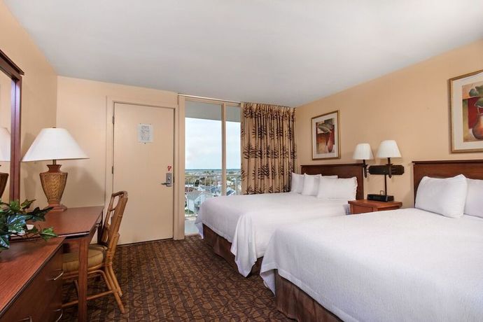 Imagen de la habitación del Hotel Reges Oceanfront Resort. Foto 19