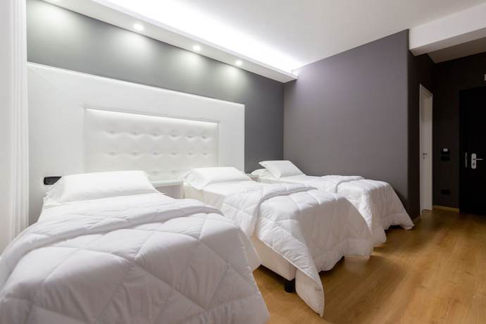 Imagen de la habitación del Hotel Reggia Suite Spa. Foto 18