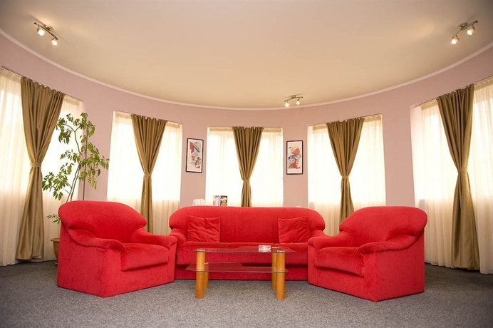 Imagen de los interiores del Hotel Reghina Hotel. Foto 10