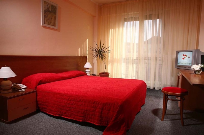 Imagen de la habitación del Hotel Reghina Hotel. Foto 9