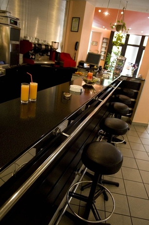 Imagen del bar/restaurante del Hotel Reghina Hotel. Foto 1