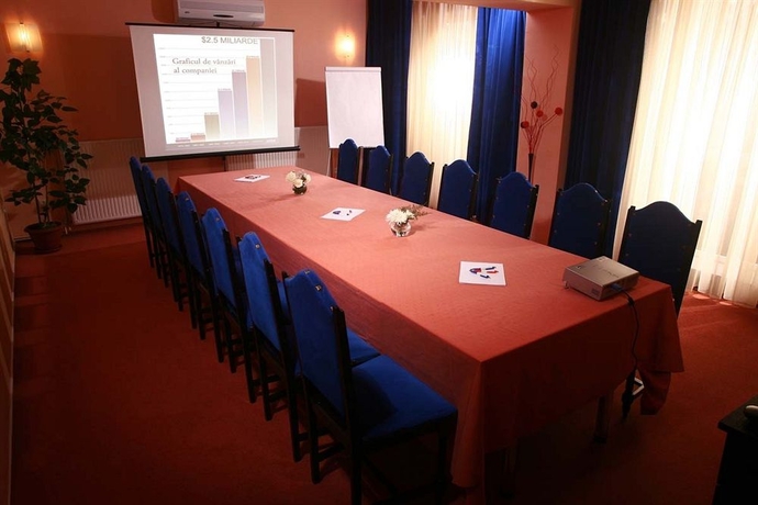 Imagen de los interiores del Hotel Reghina Hotel. Foto 13
