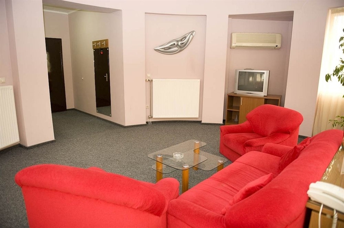 Imagen de los interiores del Hotel Reghina Hotel. Foto 14