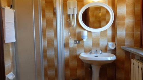 Imagen de la habitación del Hotel Regina, Abetone. Foto 8