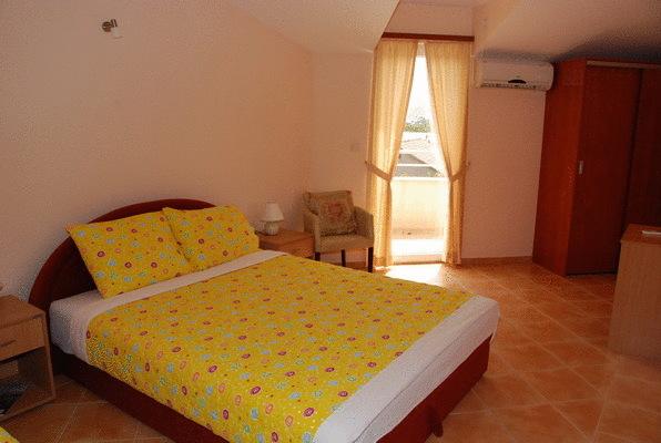 Imagen de la habitación del Hotel Regina, Bijela. Foto 7