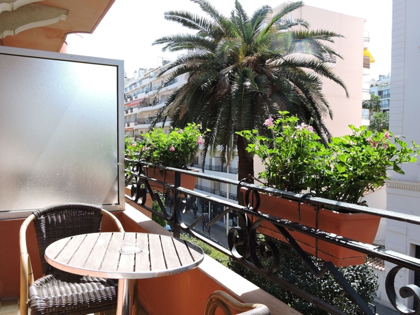 Imagen de la habitación del Hotel Regina, Cannes. Foto 14