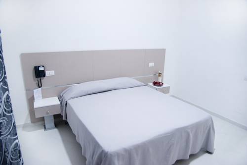 Imagen de la habitación del Hotel Regina, Caserta. Foto 4