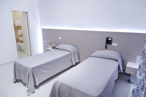 Imagen de la habitación del Hotel Regina, Caserta. Foto 6