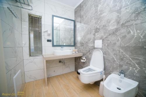 Imagen general del Hotel Regina City. Foto 5