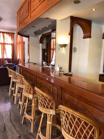 Imagen del bar/restaurante del Hotel Regina Corfu. Foto 3