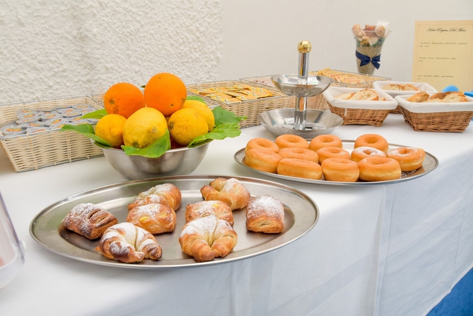 Imagen del bar/restaurante del Hotel Regina Del Mare. Foto 3