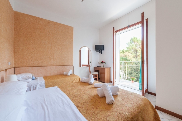 Imagen de la habitación del Hotel Regina E Ristorante. Foto 8