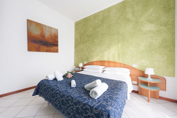 Imagen de la habitación del Hotel Regina E Ristorante. Foto 15
