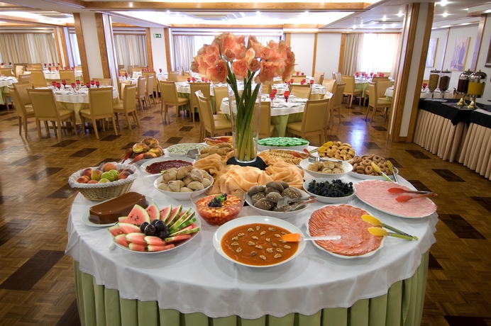 Imagen del bar/restaurante del Hotel Regina, Fatima. Foto 3