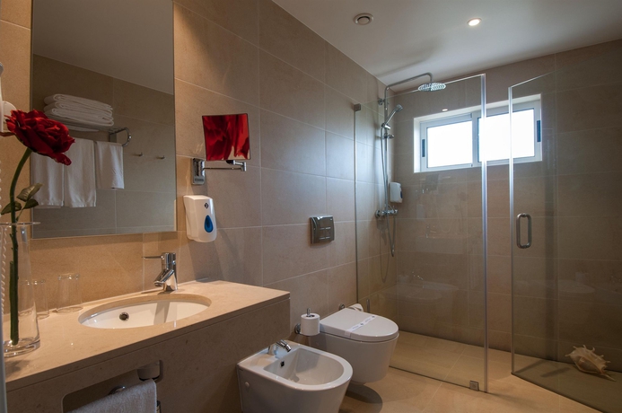 Imagen de la habitación del Hotel Regina, Fatima. Foto 10