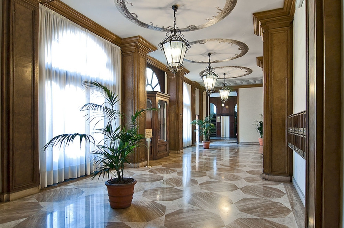 Imagen de los interiores del Hotel Regina Giovanna. Foto 16