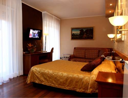 Imagen de la habitación del Hotel Regina, Grado. Foto 16