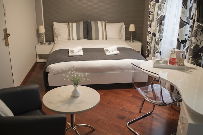 Imagen de la habitación del Hotel Regina, LAUSANA. Foto 4