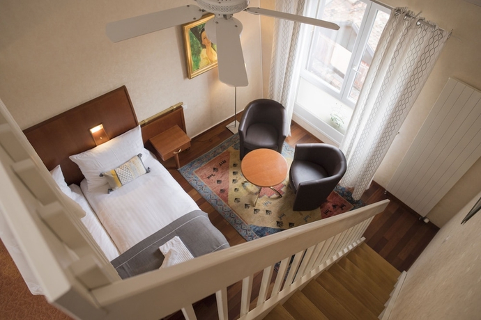 Imagen de la habitación del Hotel Regina, LAUSANA. Foto 11