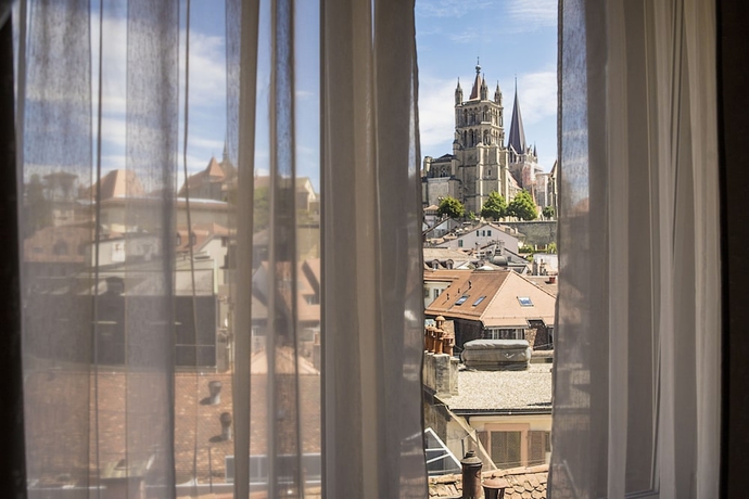 Imagen de la habitación del Hotel Regina, LAUSANA. Foto 16