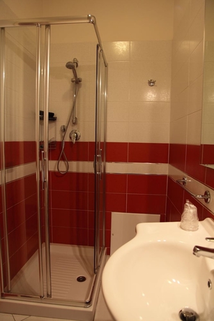 Imagen de la habitación del Hotel Regina, Lignano Sabbiadoro. Foto 10