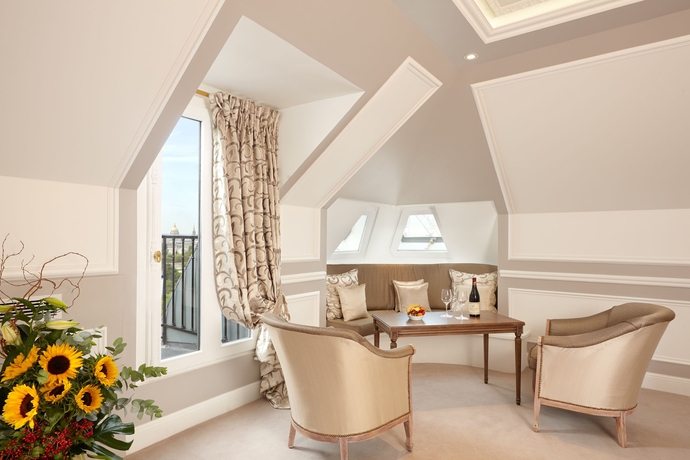 Imagen de los interiores del Hotel Regina Louvre. Foto 15