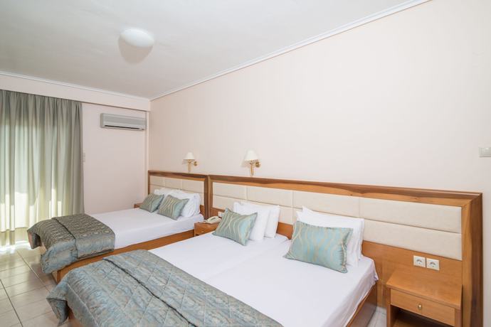 Imagen de la habitación del Hotel Regina Mare, Katerini. Foto 2