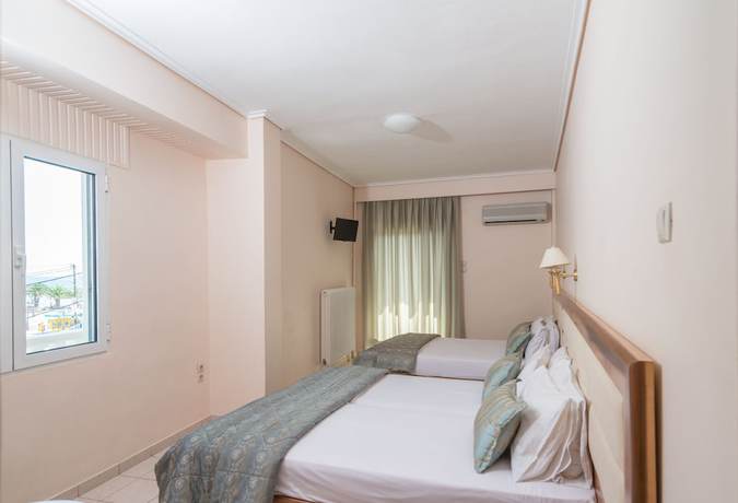 Imagen de la habitación del Hotel Regina Mare, Katerini. Foto 11