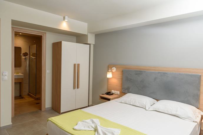 Imagen de la habitación del Hotel Regina Mare, Katerini. Foto 15