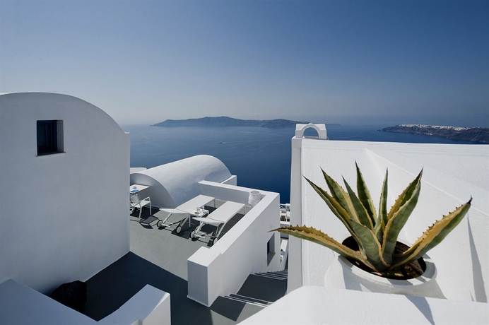 Imagen de los exteriores del Hotel Regina Mare, Santorini. Foto 11