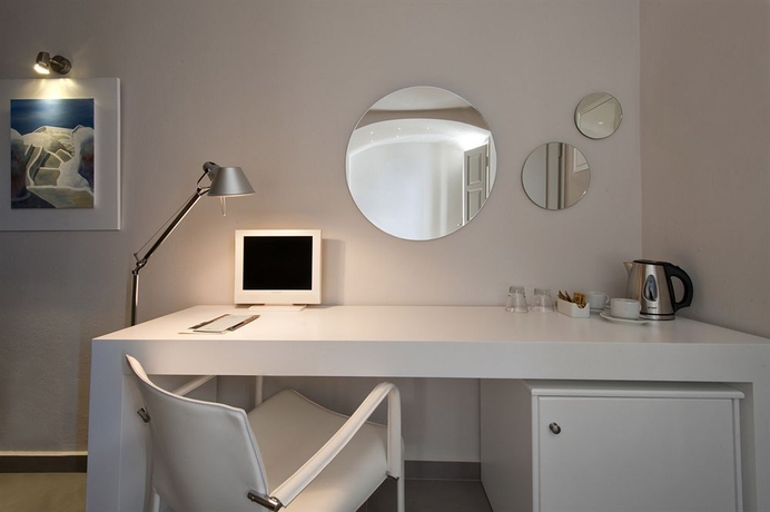 Imagen de la habitación del Hotel Regina Mare, Santorini. Foto 6