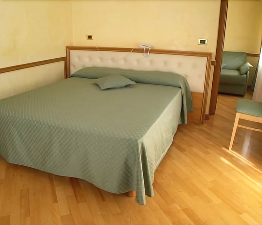 Imagen de la habitación del Hotel Regina Margherita, Nomentano. Foto 3