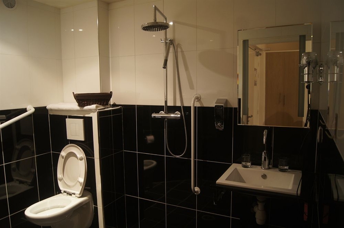 Imagen de la habitación del Hotel Regina Montmartre. Foto 11