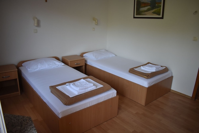 Imagen de la habitación del Hotel Regina Mundi. Foto 3