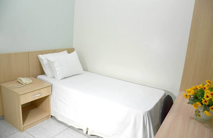 Imagen de la habitación del Hotel Regina, Muriae. Foto 4