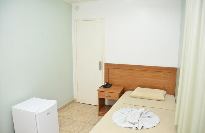 Imagen de la habitación del Hotel Regina, Muriae. Foto 14